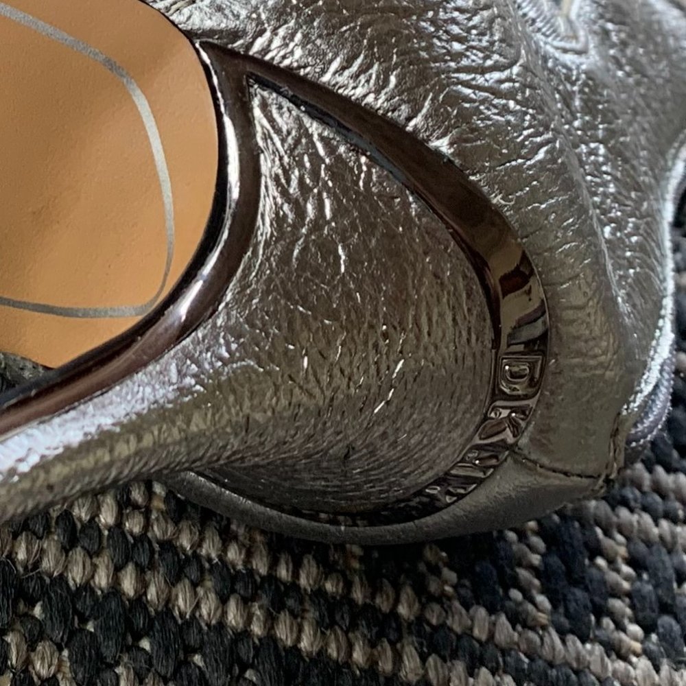 DKNY silver heel